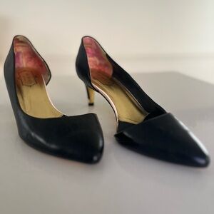 Ted Baker London Black Leather Pointed-Toe Pumps | Vintage Classic 38.5